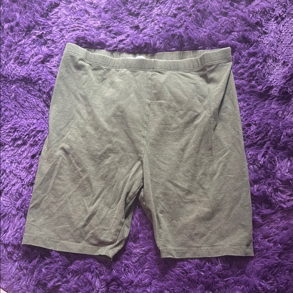Men's Gray Shorts